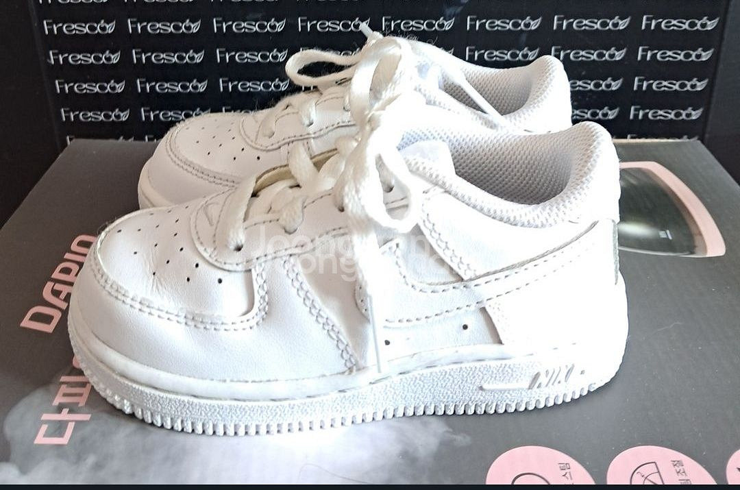 나이키키즈 에어포스130운동화.거의새거--1