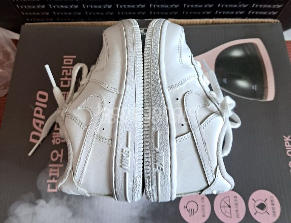 나이키키즈 에어포스130운동화.거의새거--6