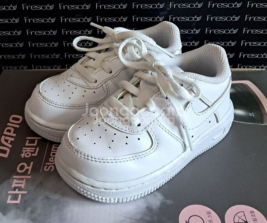 나이키키즈 에어포스130운동화.거의새거--2