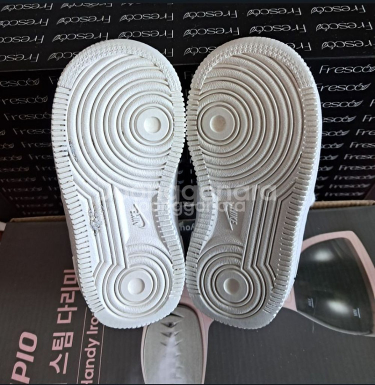 나이키키즈 에어포스130운동화.거의새거--7