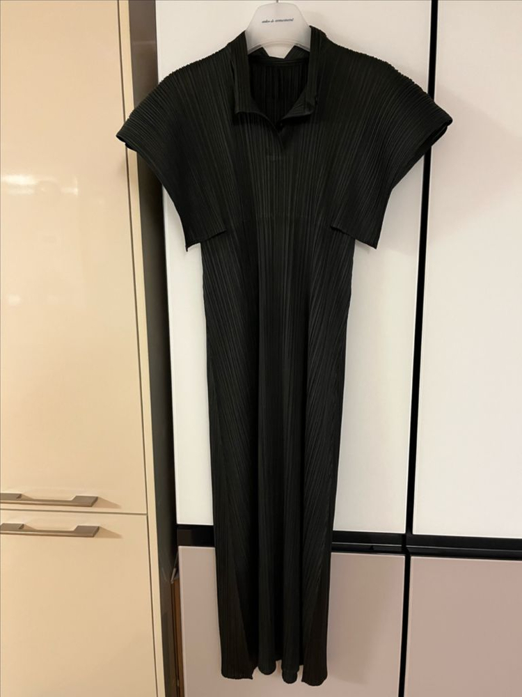 플리츠플리즈 24년 8월 먼슬리 원피스 에쉬 컬러--0