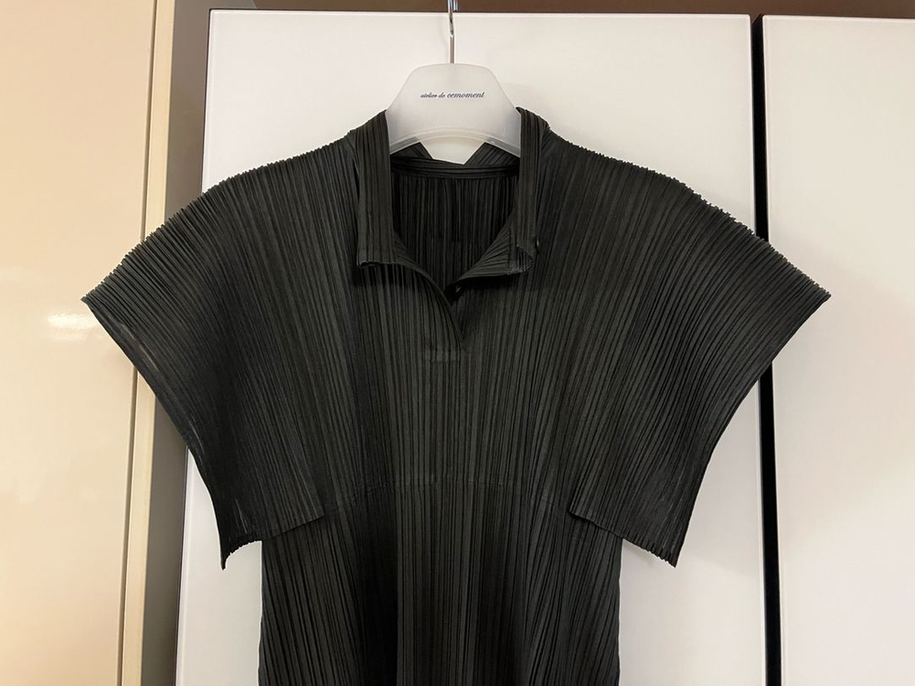 플리츠플리즈 24년 8월 먼슬리 원피스 에쉬 컬러--2