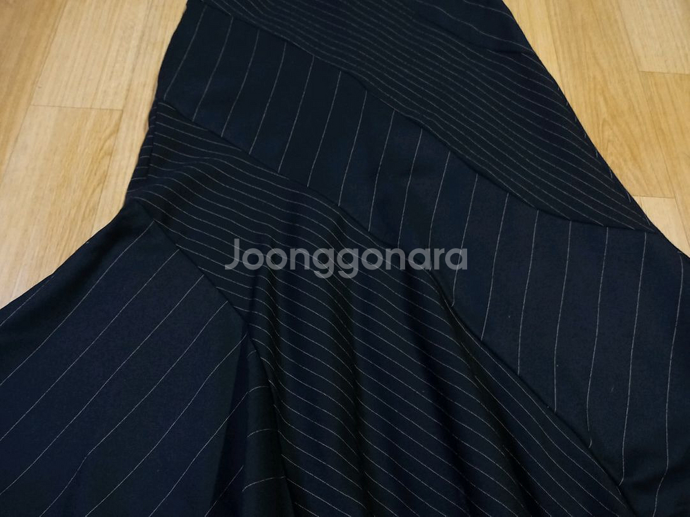 MMG 사선절개 모직스커트--1