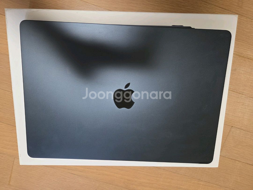 Apple 맥북 에어 15 M3 512GB • 16GB--0