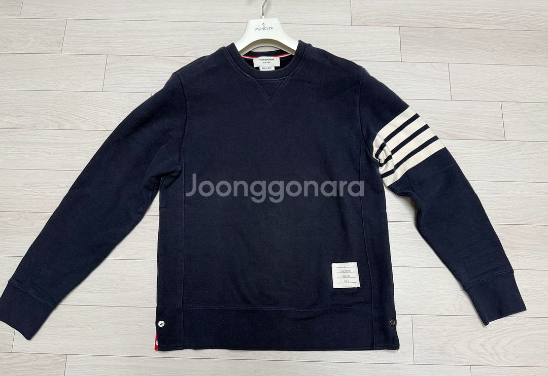 정품)톰브라운 남성 맨투맨 3사이즈--0