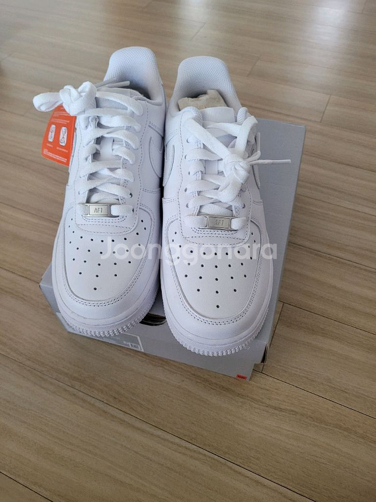 나이키 에어포스 1 07 화이트 새상품 245--3