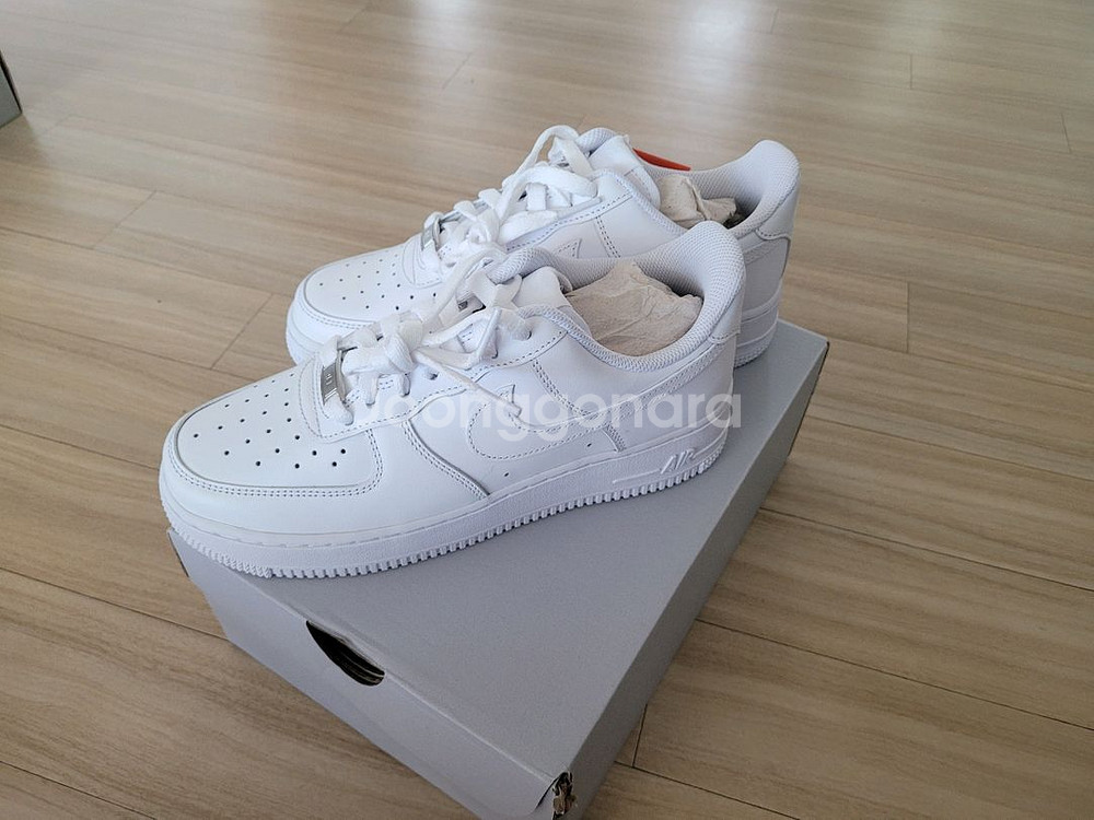 나이키 에어포스 1 07 화이트 새상품 245--2