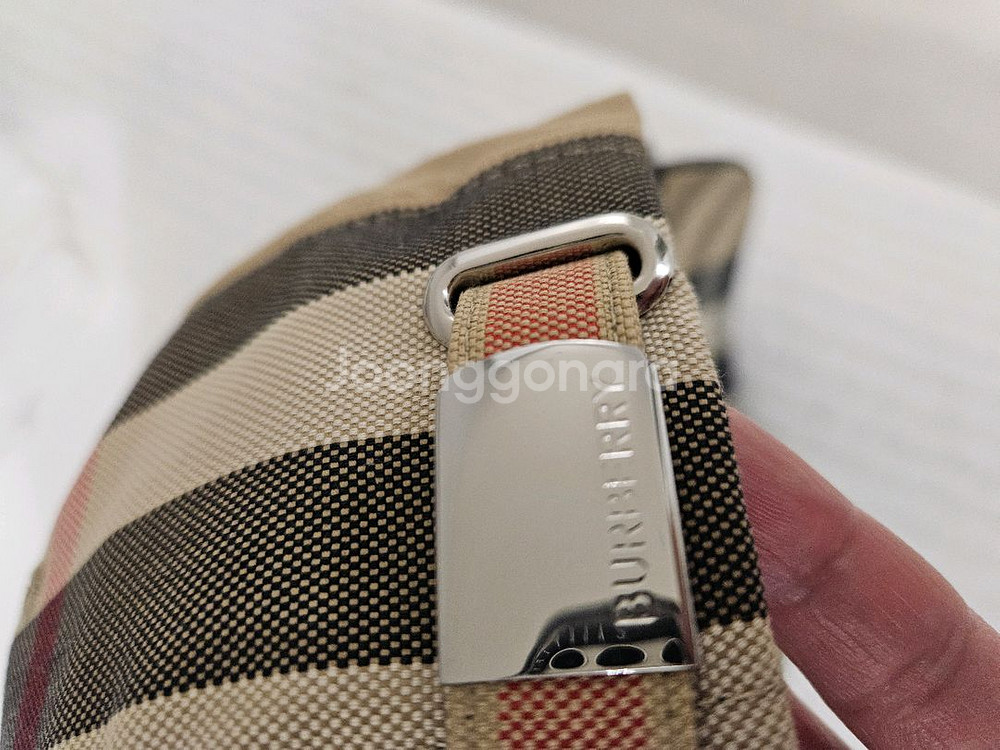 버버리 자수 로고 체크 코튼 베이스볼 캡 아카이브 베이--2