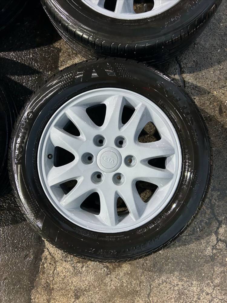 그랜드카니발 그랜드스타렉스 순정 17인치 휠타이어 이미지