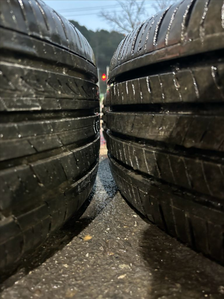 그랜드카니발 그랜드스타렉스 순정 17인치 휠타이어 이미지