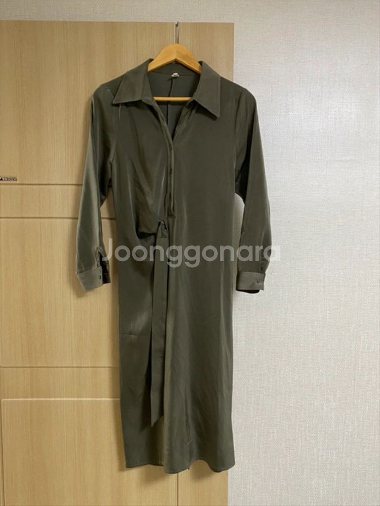 카키 새틴 블라우스 벨티드 셔츠 원피스--0