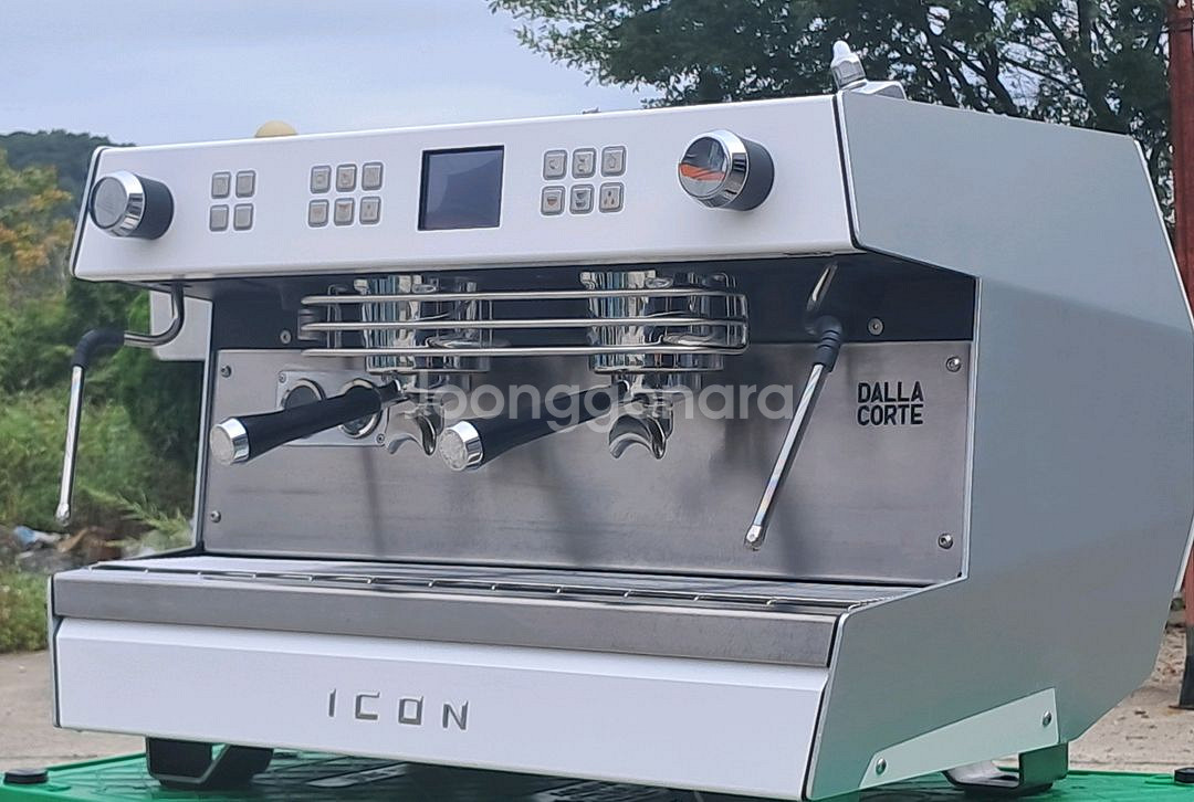 달라꼬르떼 아이콘 커피머신--0