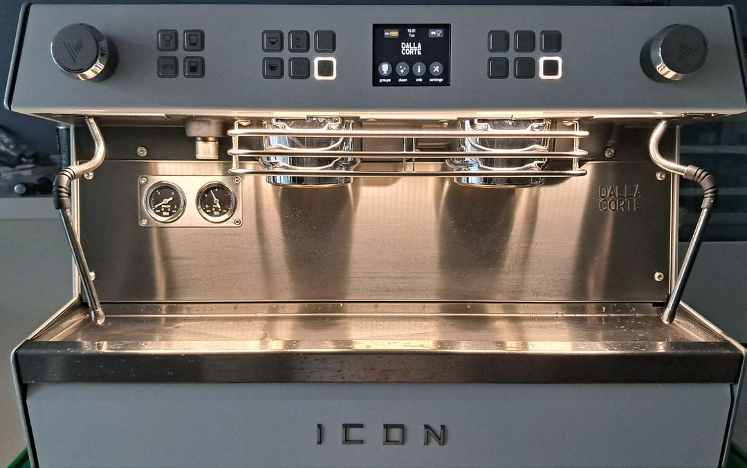 달라꼬르떼 아이콘 커피머신--2