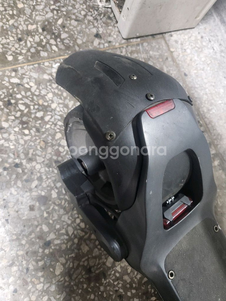 머케인와이드훨 듀얼모터 팝니다 전동킥보드--2