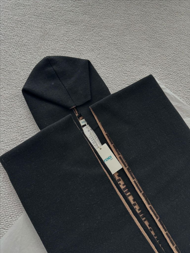 펜디 키즈 케이프 4사이즈 새상품--0