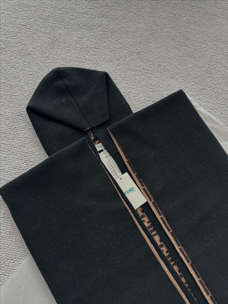 펜디 키즈 케이프 4사이즈 새상품--2