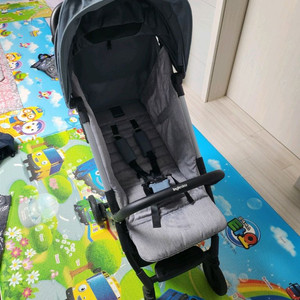 잉글레시나 퀴드 유모차