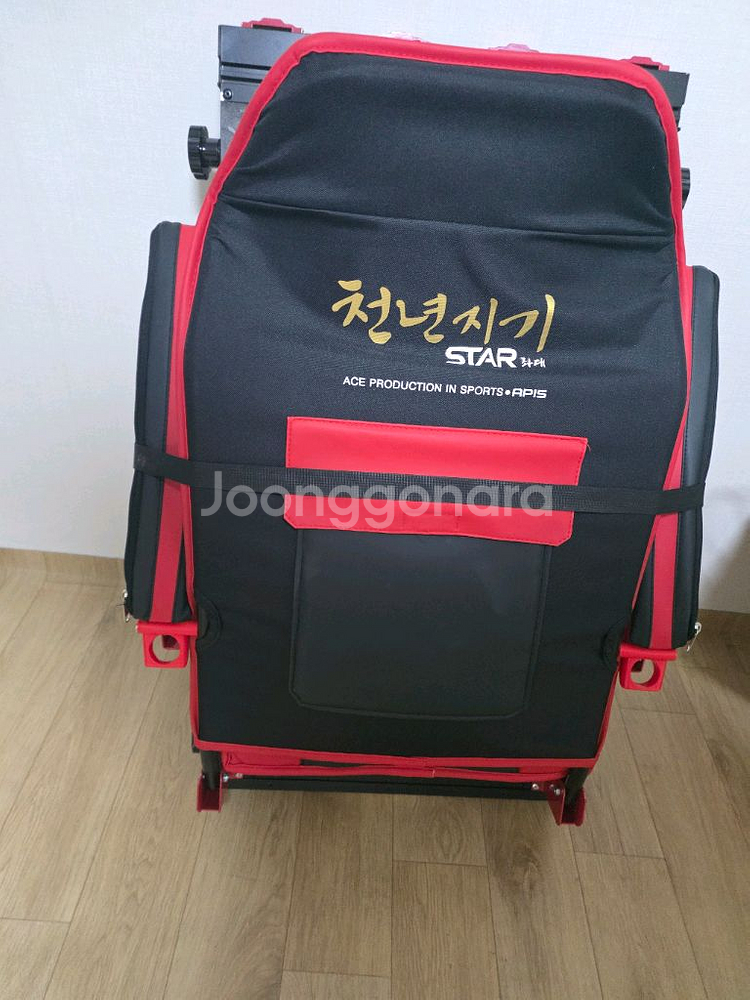 천년지기 낚시 좌대--2