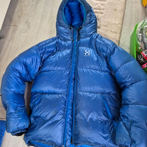 하그롭스 원정용 패딩
