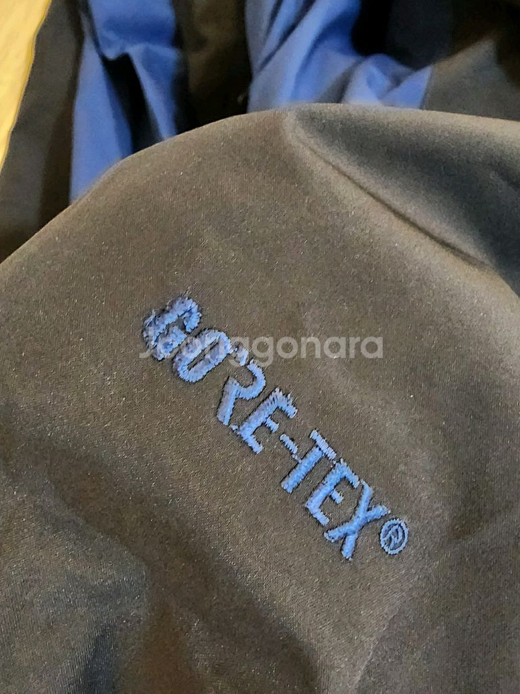고어텍스 자켓--1