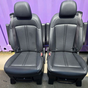 스타리아 라운지 9인승 팝니다