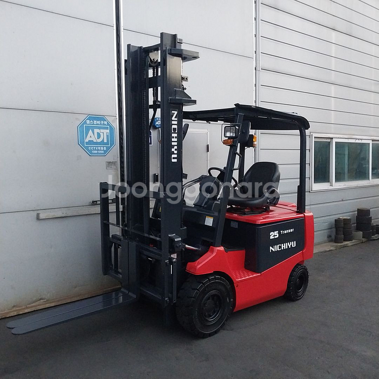 니찌유 전동지게차 2.5톤 2단4m 사이드쉬프트장착--0