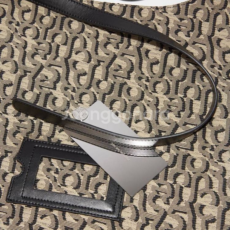 아크네 스튜디오 모노그램 PLATT 백--5