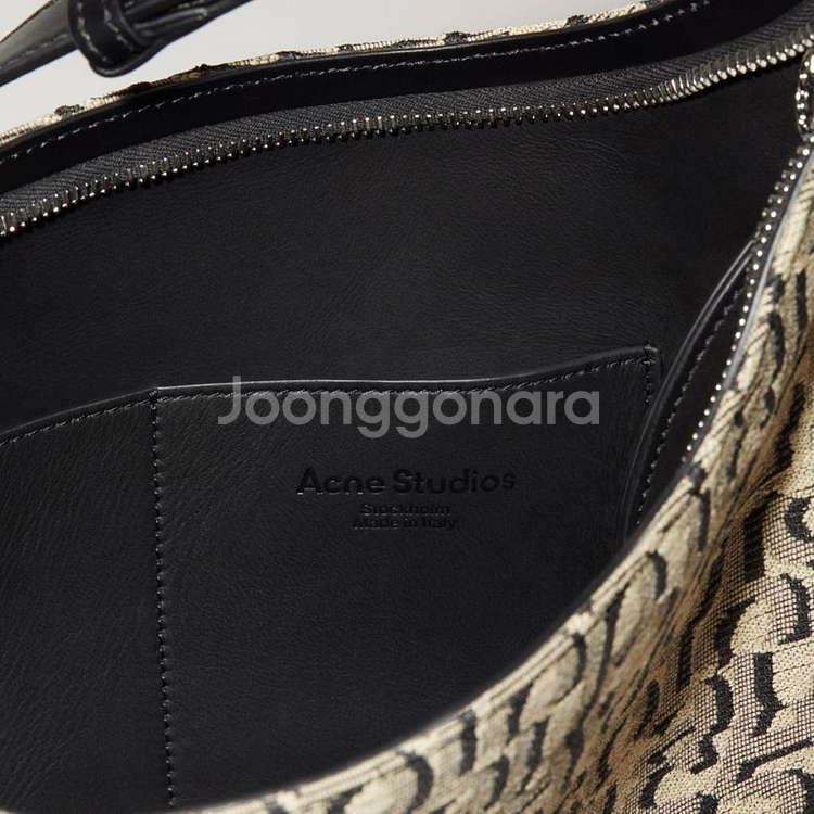 아크네 스튜디오 모노그램 PLATT 백--6