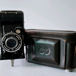 Adox 120mm 필름 폴딩 카메라, 독일제