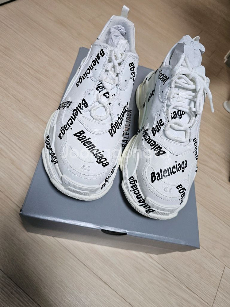 새상품)발렌시아가 44 트리플s 로고타입 logotyp--0