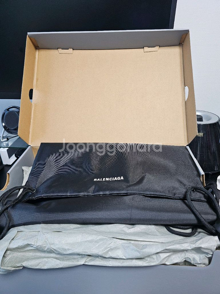 새상품)발렌시아가 44 트리플s 로고타입 logotyp--2