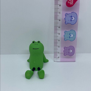 데꼴 개구리 피규어