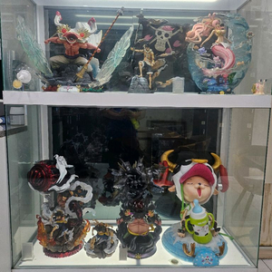 두트 장식장