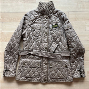 바버 인터내셔널 퀼팅자켓 우먼 (UK10)