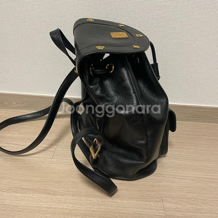 MCM 오리지날 버킷백 여성 가죽 백팩 블랙 금장 포인--2