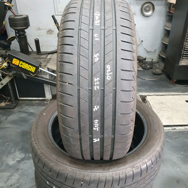 225 45 17 2254517브릿지투란자 런플 한대분 이미지