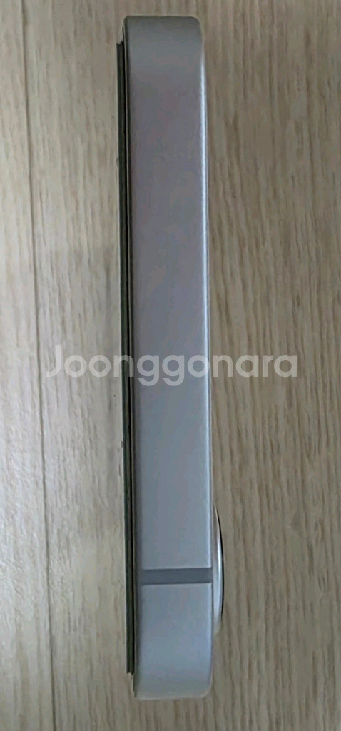 아이폰16e 화이트 128기가 판매합니다--5