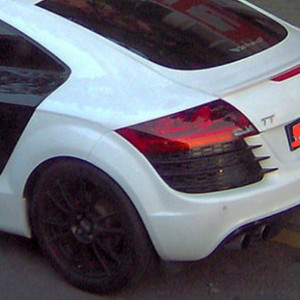 아우디 TT mk2용 r8스타일 리어범퍼 이미지