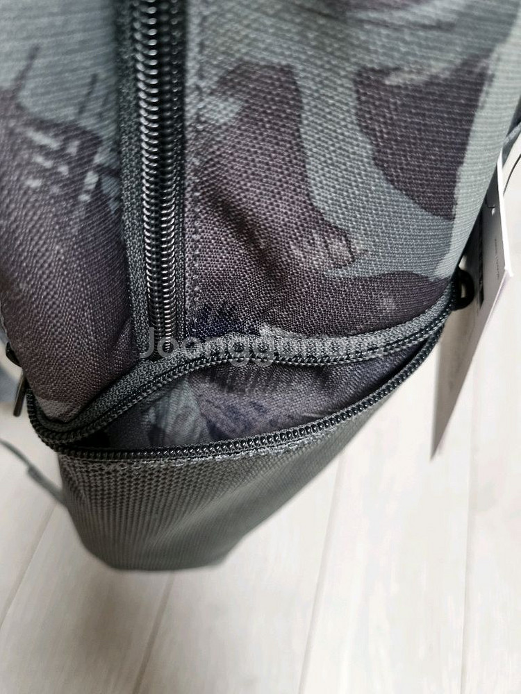 나이키 백팩 (택달린 새재품입니다)--8