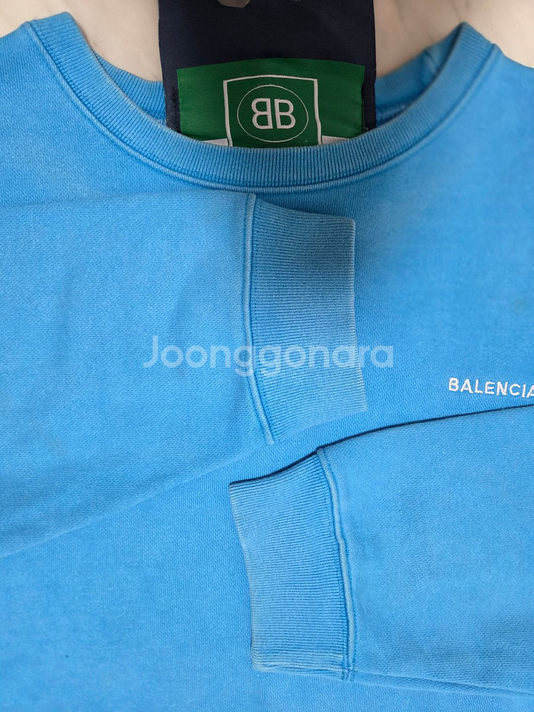 발렌시아가 오버핏 맨투맨--9