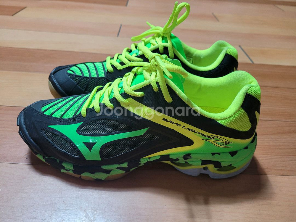 미즈노 웨이브 라이트닝 Z3 배드민턴화(245mm)--1