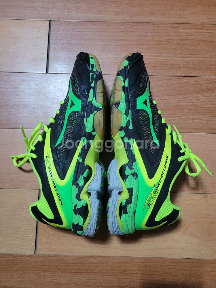 미즈노 웨이브 라이트닝 Z3 배드민턴화(245mm)--6