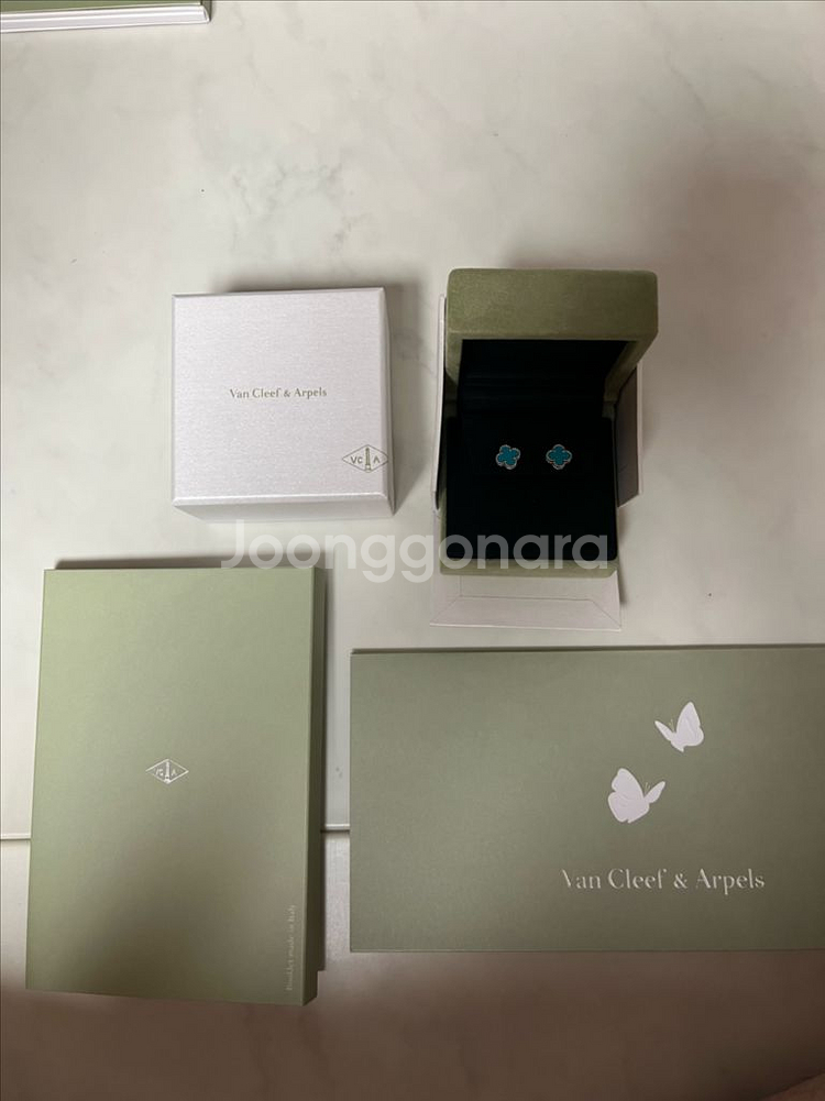 반클리프 아펠 알함브라 스윗 터콰이즈 귀걸이 판매합니다--0