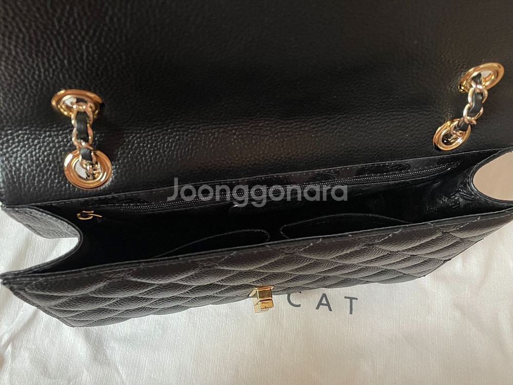 러브캣 퀄팅 블랙 체인 숄더백--3