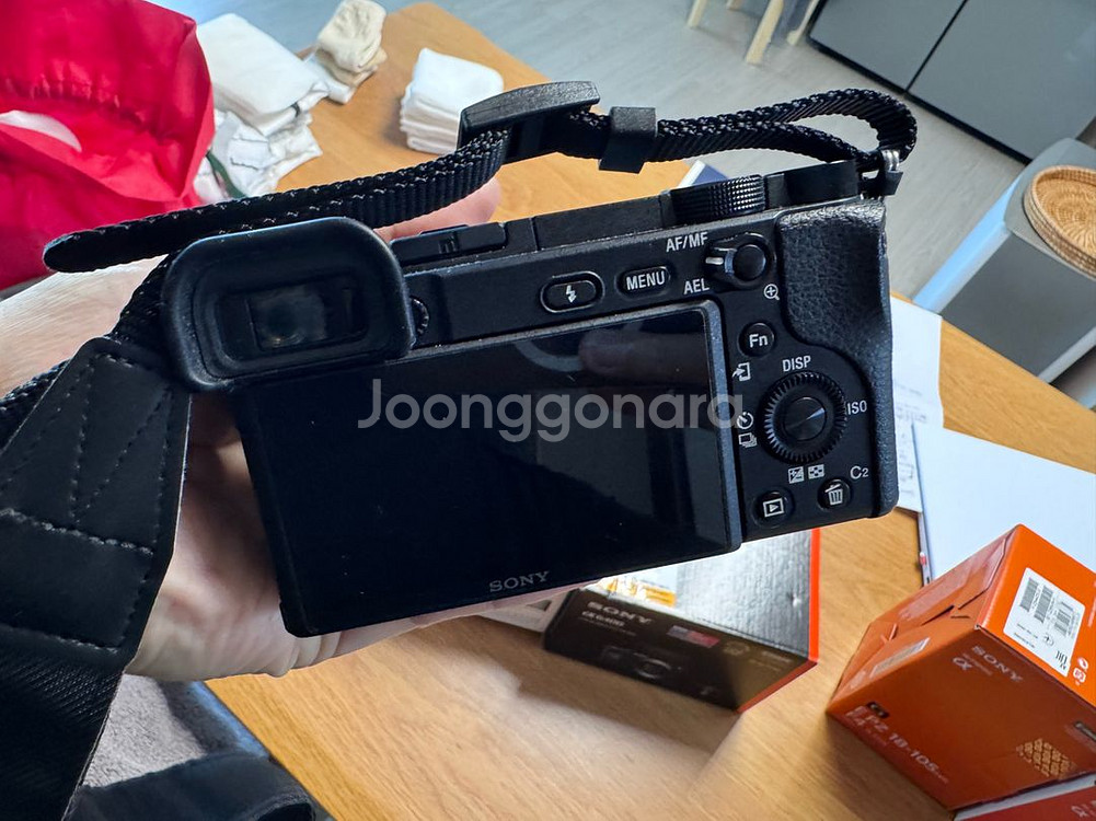 소니 미러리스 카메라 a6400(본체) + 렌즈3개--2