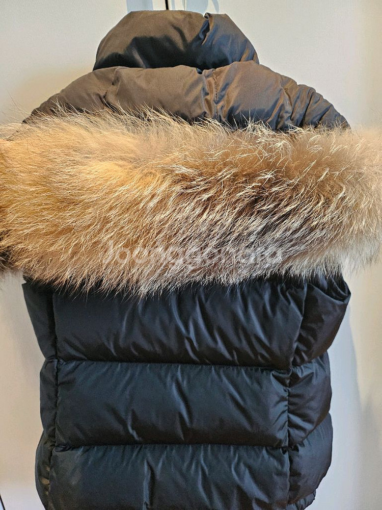 몽클레어 폭스털패딩조끼--1