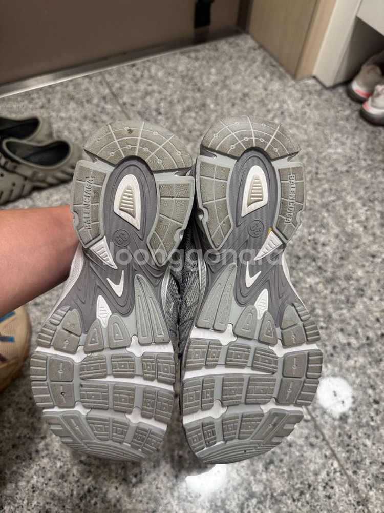 발렌시아가 팬텀 255-260 워시드그레이--2