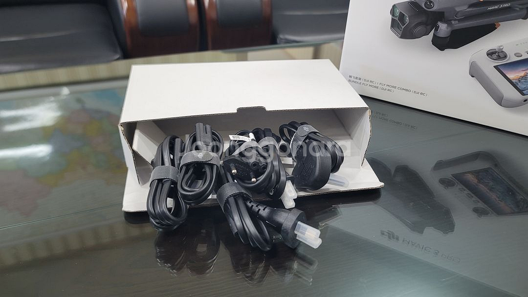 DJI Mavic 3 Pro 플라이 모어 콤보--8