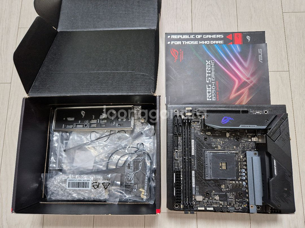 5600XT + b550i + RAM 반본체 팝니다.--2
