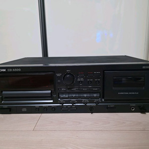 타스캠 CD-A500 CD/데크 플레이어